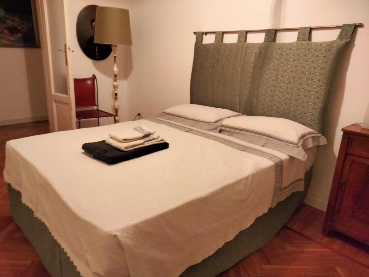 Sophisticated Apt Near Duomo Milano Eksteriør bilde